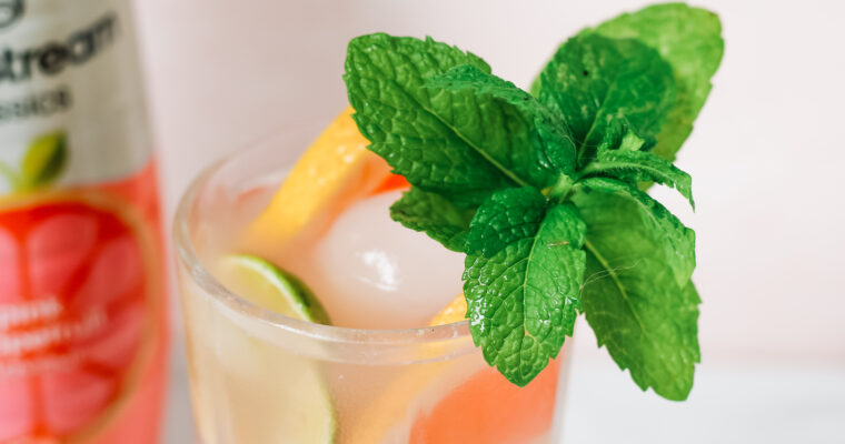 Out-of-Office mocktail met SodaStream Pink grapefruit